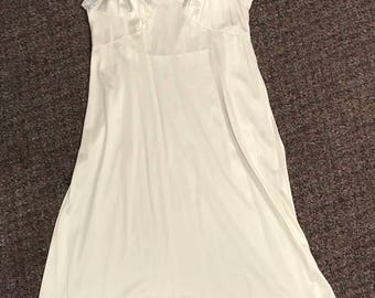 Vintage Women's Slip Made By Adonna Size 36 White Lace Very CUTE!