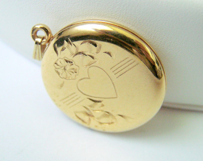 Mid Century Gold Filled Engraved Sweetheart Locket / Floral Etching / 1/20 12KT GF / Vintage Jewelry