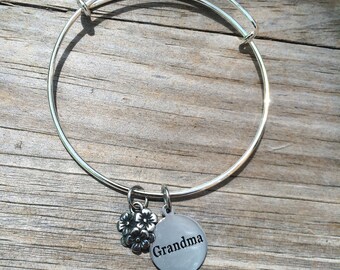 Grandma Flower bracelet, Grandma Bracelet, Bracelet, Adjustable Bracelet, Stacking bracelet, Gifts for her, Grandmother Bracelet