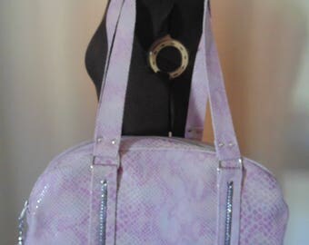 Handbag worn shoulder pink leather