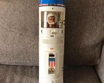 Vintage 1975 Six Million Dollar Man Steve Austin Doll Rocket Bionic Transport and Repair Station, Kenner, General Mills, Universal Studios