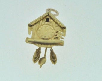 18ct yellow gold cuckoo clock charm