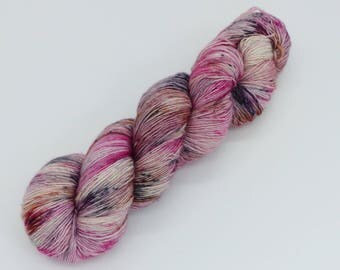 Ballet Rebel, 100g 366m singles hand-dyed yarn.