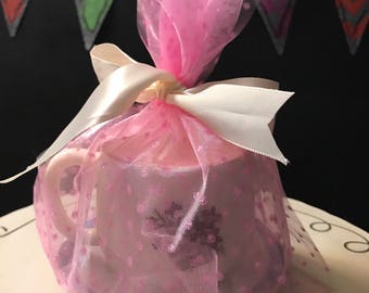 Tea cup candle