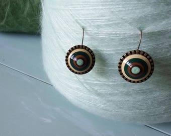 Earrings from recycled paper