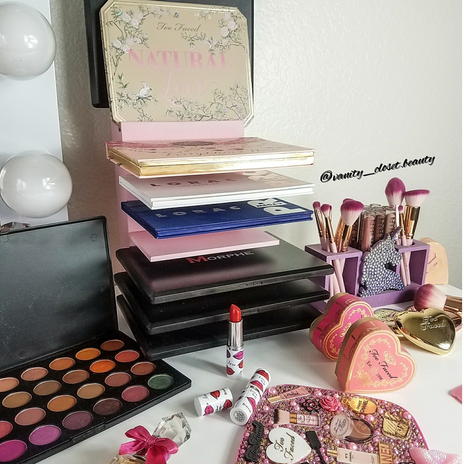 Makeup Palette & Display