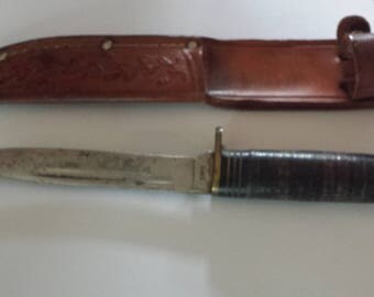 Vintage Camillus Model 1007 Hunting Knife