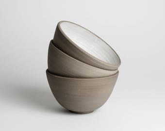 Bowl in gray and white ceramic / / minimalist dish for breakfast, snacks or soup / / cereal Bowl, tea bowl, soup bowl