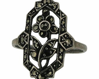 1930s Silver and Marcasite Floral Design Vintage Ring
