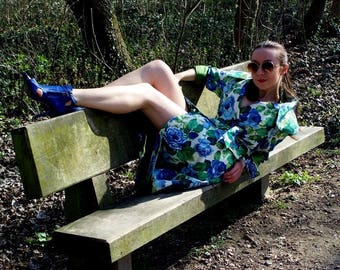 trench coat sewing, unique floral print, vintage, retro, femininous spring coat
