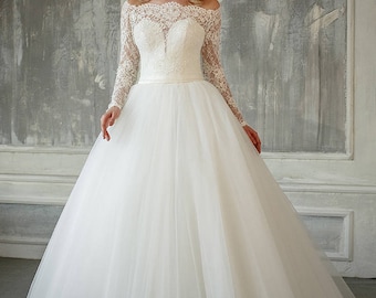 SALE.Exclusive short lace wedding dress bridal dress made