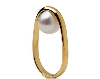 SALE 20% Off - OVERTURN 14k Gold Pearl Ring, Gold Pearl Engagement Ring, Unique Pearl Ring, Modern Geometric Pearl Ring, Minimalist Gold R