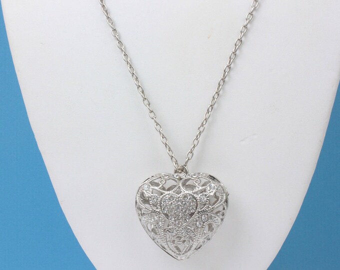 Filigree Heart Pendant Necklace Clear Rhinestones Chunky 28 Inch Chain Vintage