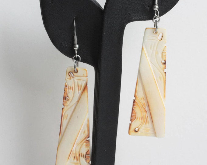 Tribal Design Dangle Earrings Carved Burn Out Design Simulated Bone Drop Pierced Earrings