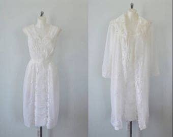 Vintage White Chiffon Peignoir Set, 1960s White Chiffon Peignoir Set, Peignoir Set, Chiffon Peignoir, Nightgown Robe Set, Nailon