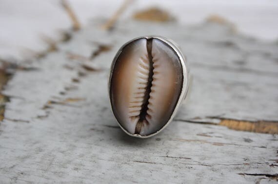 STATEMENT SHELL RING- Sterling Silver Ring- Shell Ring- Healing Crystal-Boho- Silver Ring-Statement Ring- Crystal- Gypsy