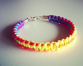Neon multicolor macrame bracelet
