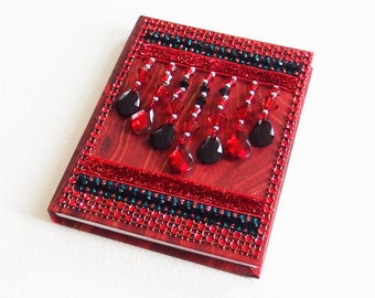 Carnet Ethnique - Relié, pages blanches - Strass, Rubans, Perles, Pampilles - Confection fait main - Création d'artiste en pièce unique