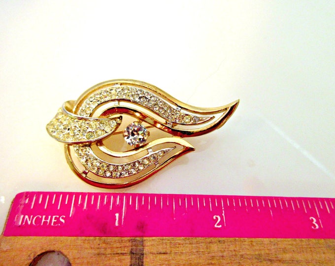 Rhinestone Brooch - signed Kramer - Swirl wave Leaf - design gold tone setting - Mid Century Pin