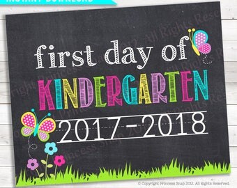 Butterfly First Day of Kindergarten, 2017-2018, Kinder Photo Prop, Pink Purple First Day Kindergarten, 1st Day School, Printable Sign, 8"x10