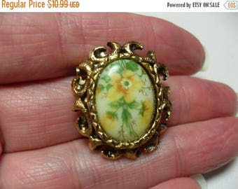 CLEARANCE Mini flower brooch, yellow flower porcelain brooch, flower scarf pin, vintage jewelry, gift for her, Gingerslittlgems