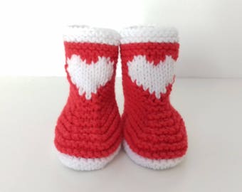 chaussons bottines bébés naissance à 12 mois tricotés main en laine rouge et blanche