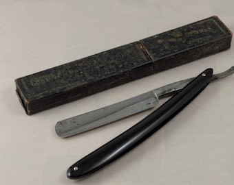 Beautiful Crown & Sword 1900 Wedge Straight Razor with Original Box; Shave Ready 9/16" Round Point; Etched Navalho Magnetica; Wald-Solingen