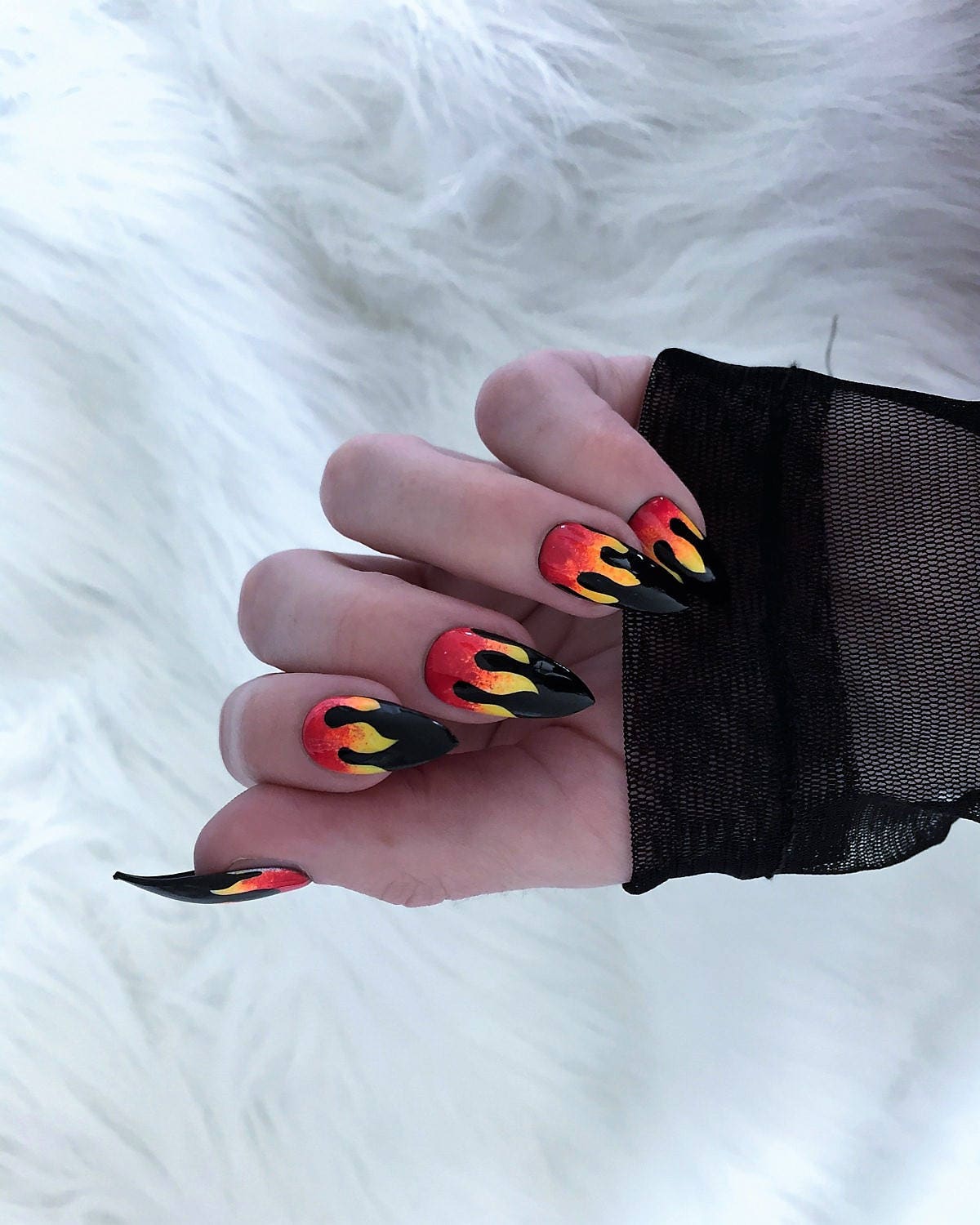 Flame nails Set of 10 Fire Stiletto nails