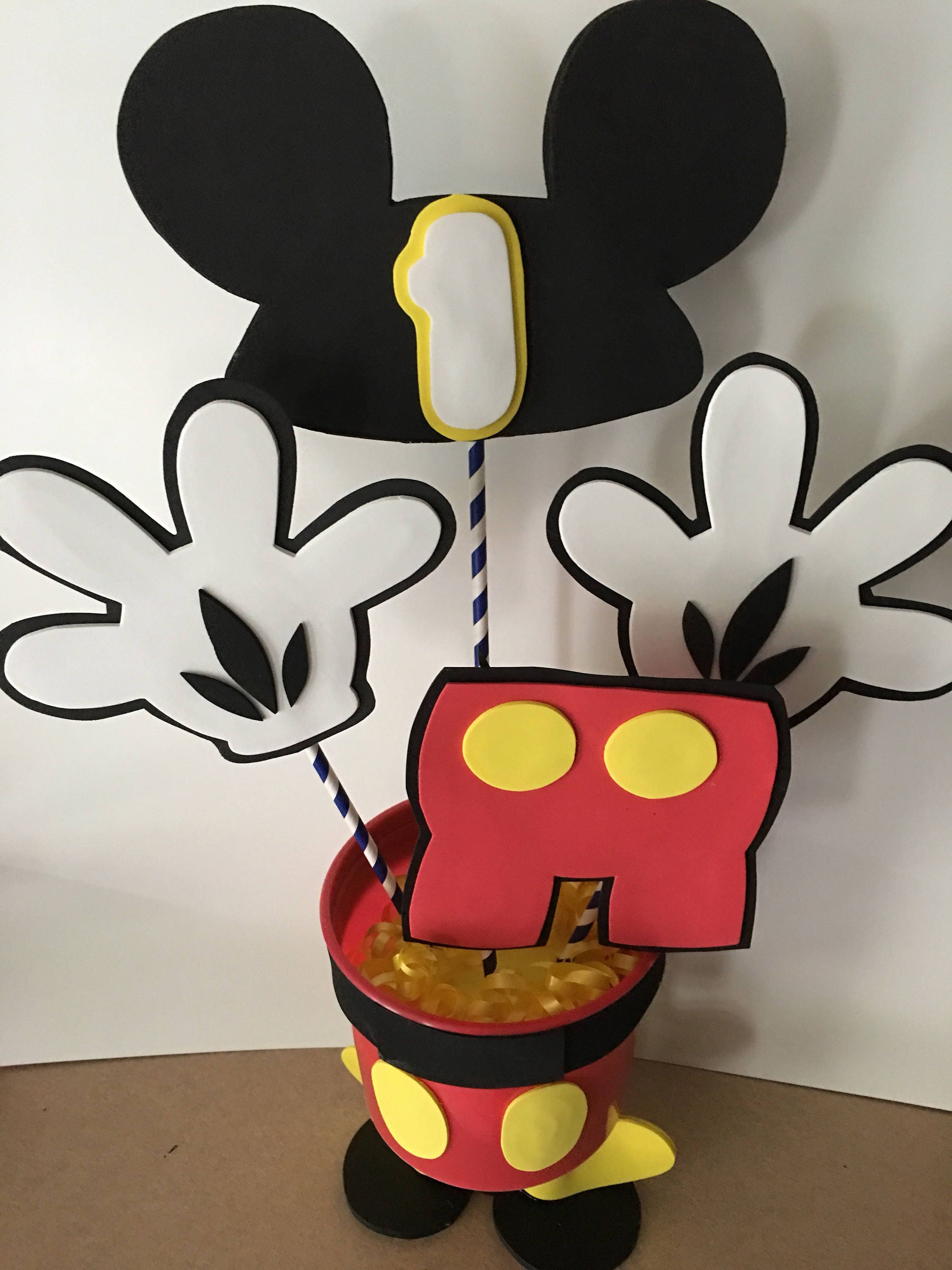 mickey mouse centerpiece