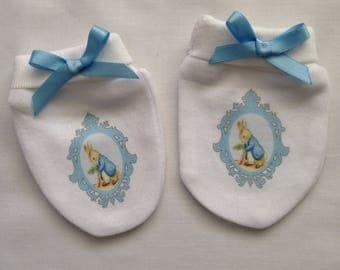 Peter Rabbit vintage frame Baby Scratch Mitts
