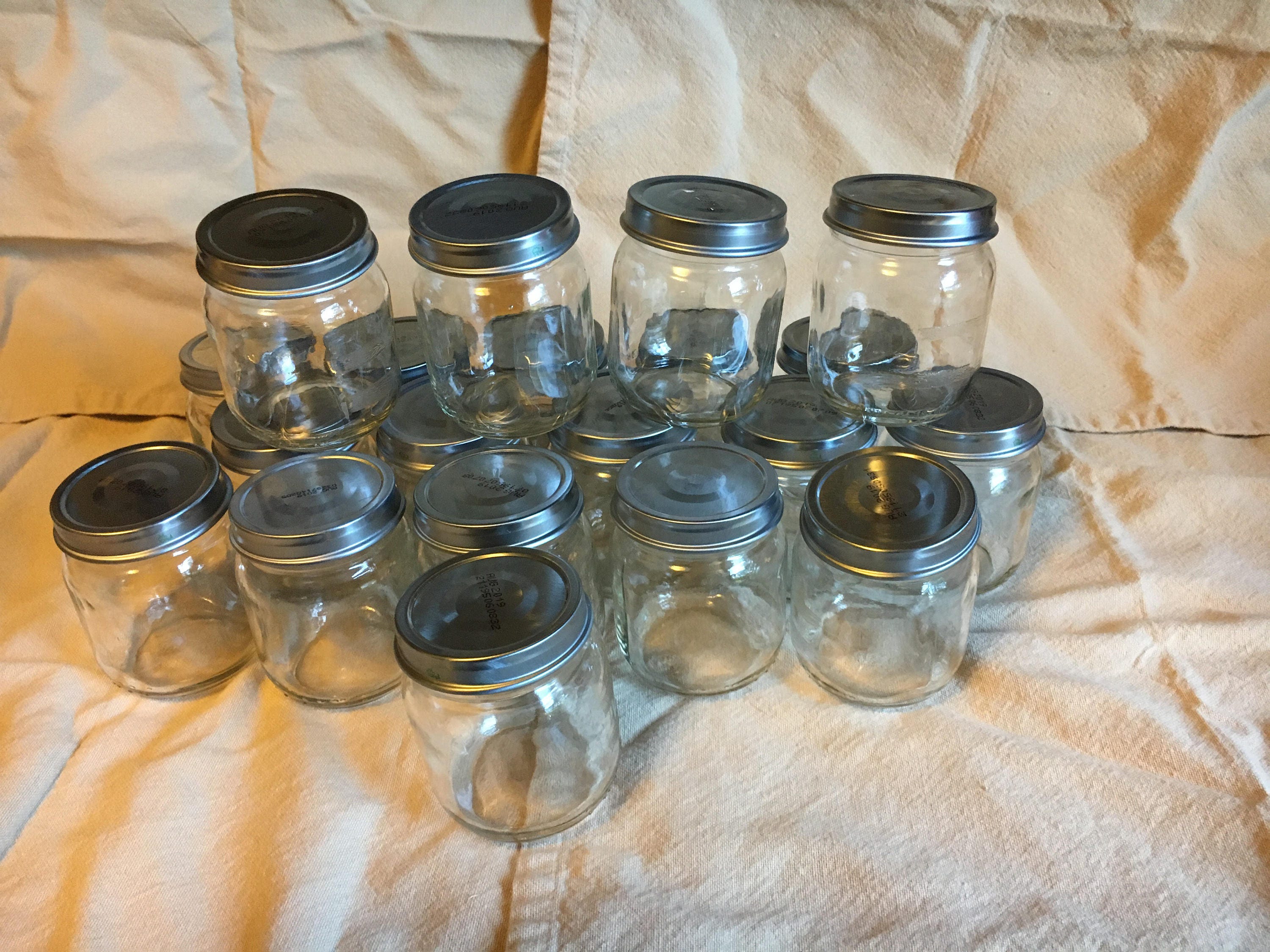 Lot of 50 4oz Clean, Empty Baby Food Jars with SILVER lid (Glue still