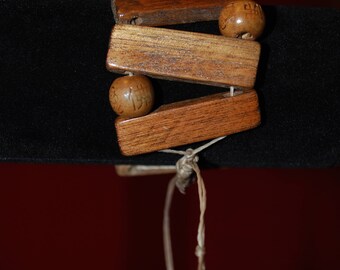 Beaded and macrame bracelet