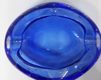 Royal Cobalt Blue Controlled Bubble Art Glass Vintage Ashtray