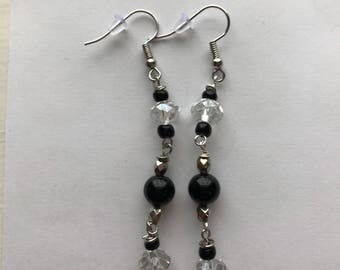 Silver Black Earrings Flower clusters earrings Black beads
