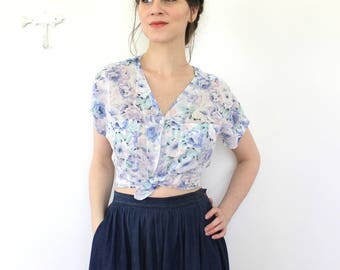 Vintage Sheer Floral Blouse / 80s 90s Violet Floral Button Up Crop Top / 90s Crop Top