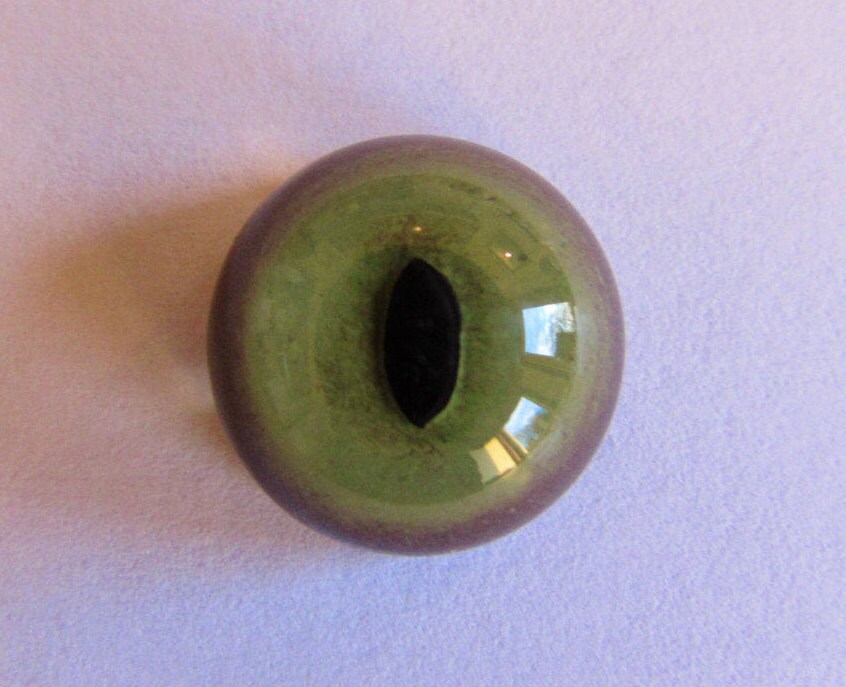 16mm Glass Domestic Cat Eyes Green. 1 Pair. Crafts Model