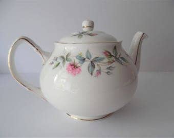 Vintage Bone China Teapot. Dutchess Bone China Made in England. Afternoon Teapot.