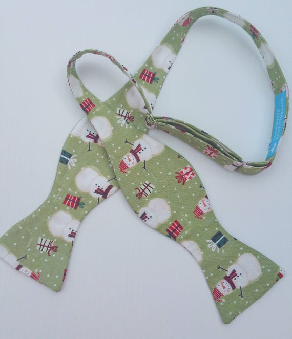 Christmas Holiday Snowman Green Background Adjustable Self Tie Bow Tie Freestyle