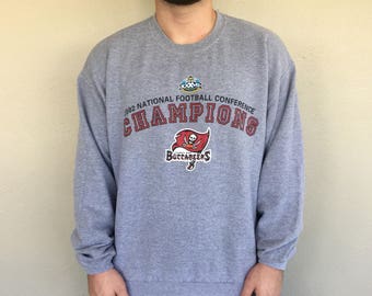 Vintage Tampa Bay Buccaneers sweatshirt / retro 80s 90s NFL football Tampa Bay Bucs shirt / windbreaker jacket hat jersey sweater mens large