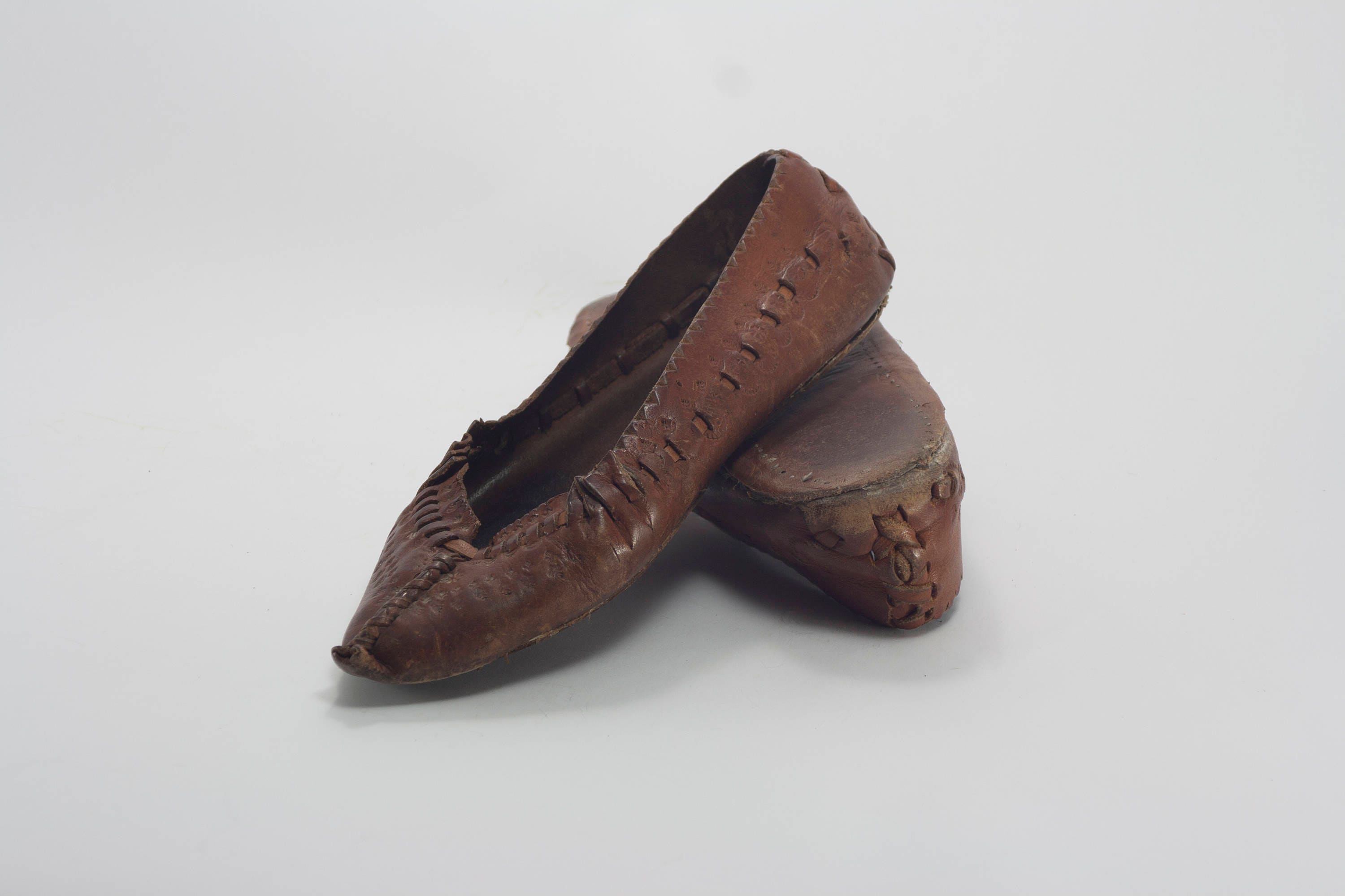 Traditional Romania footwear handmade leather shoes Balkan