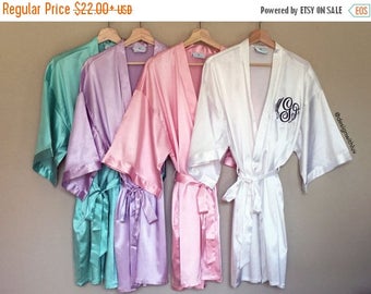 SUMMER SALES Satin Bridesmaid Robe, Bridesmaid gift, Bridal party gift, satin kimono robe, bridesmaid gift, maid of honor gift, plus size ro
