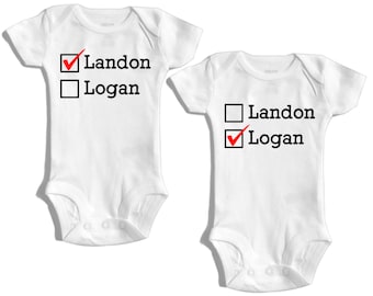 Twins baby gift - Twin outfit - Twin baby clothes - Twin personalized outfit - Matching twin set - Baby shower gift twins - Twin boys