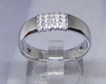 End size 56 CZ silver ring