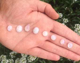 Silver Moonstone Ring / Sterling Silver Ring / Rainbow Moonstone Ring / Hammered Ring / Blue Moonstone / Rainbow Crystal Ring / Custom Ring