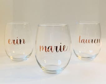 Personalized Rose Gold Stemless Wine Glass - Birthday Wine Glass - Bridesmaid Wine Glass - Rose Gold Stemless Wine Glass - 21st Birthday