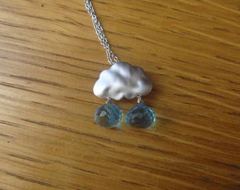 Cloud blue autumn and raindrops gemstone: necklace