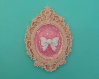 Cammeo pink-bow