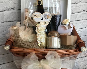 Wedding gift basket | Etsy