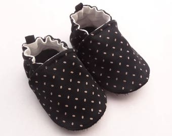 Sole leather baby shoes and black cotton top