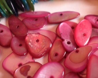 25 chips mother of Pearl red and Fuchsia 4/7 mm x 8/15 mm
